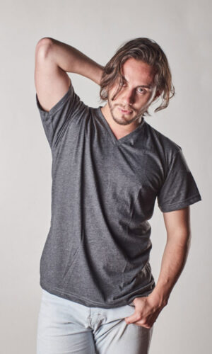 Camiseta Cuello V Algodón Premium Hombre